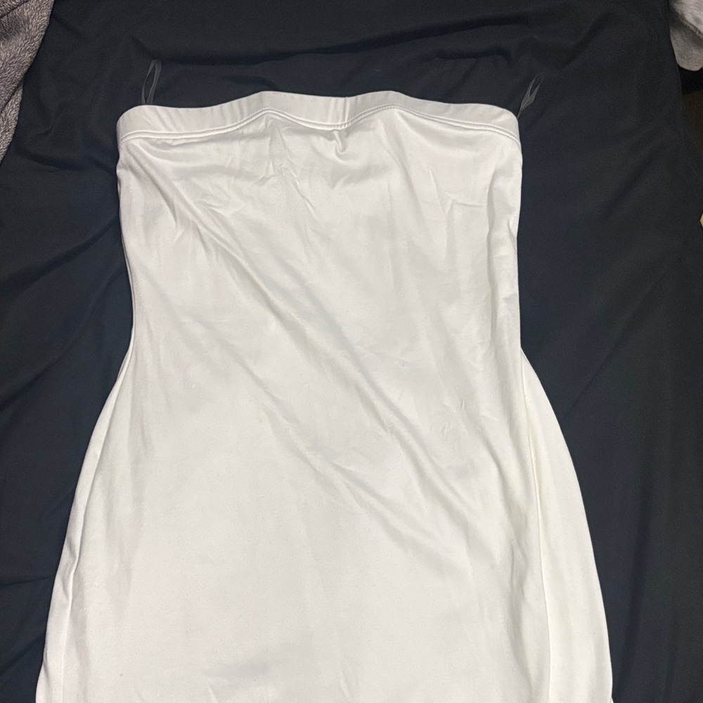 Chic Strapless White Dress